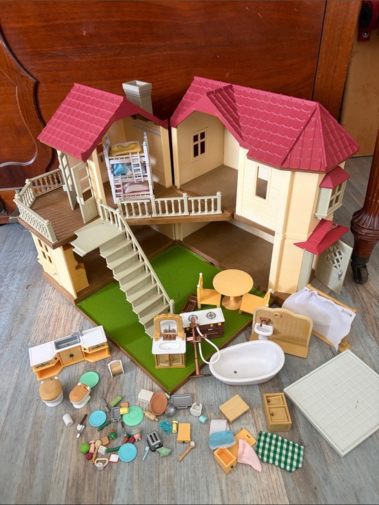 sylvanian families Other - Calico Critters Red Roof Country Home Doll House Lights Up work Condition